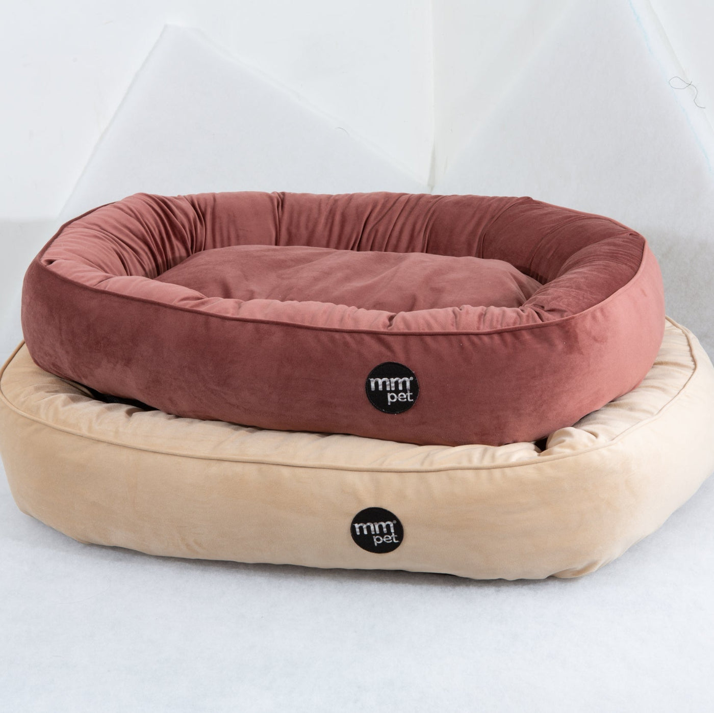 CAMA OVAL LINHA SCARLET